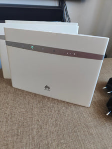 HUAWEI B525s 65A Open Line 4G LTE Modem Router Latest Version WITHOUT BOX (White Mamba)