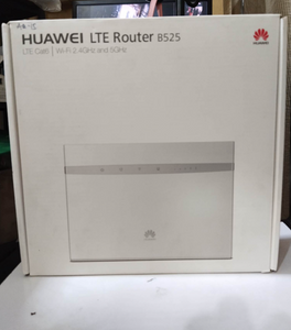 HUAWEI B525s 65A Open Line 4G LTE Modem Router Latest Version WITH BOX (White Mamba)